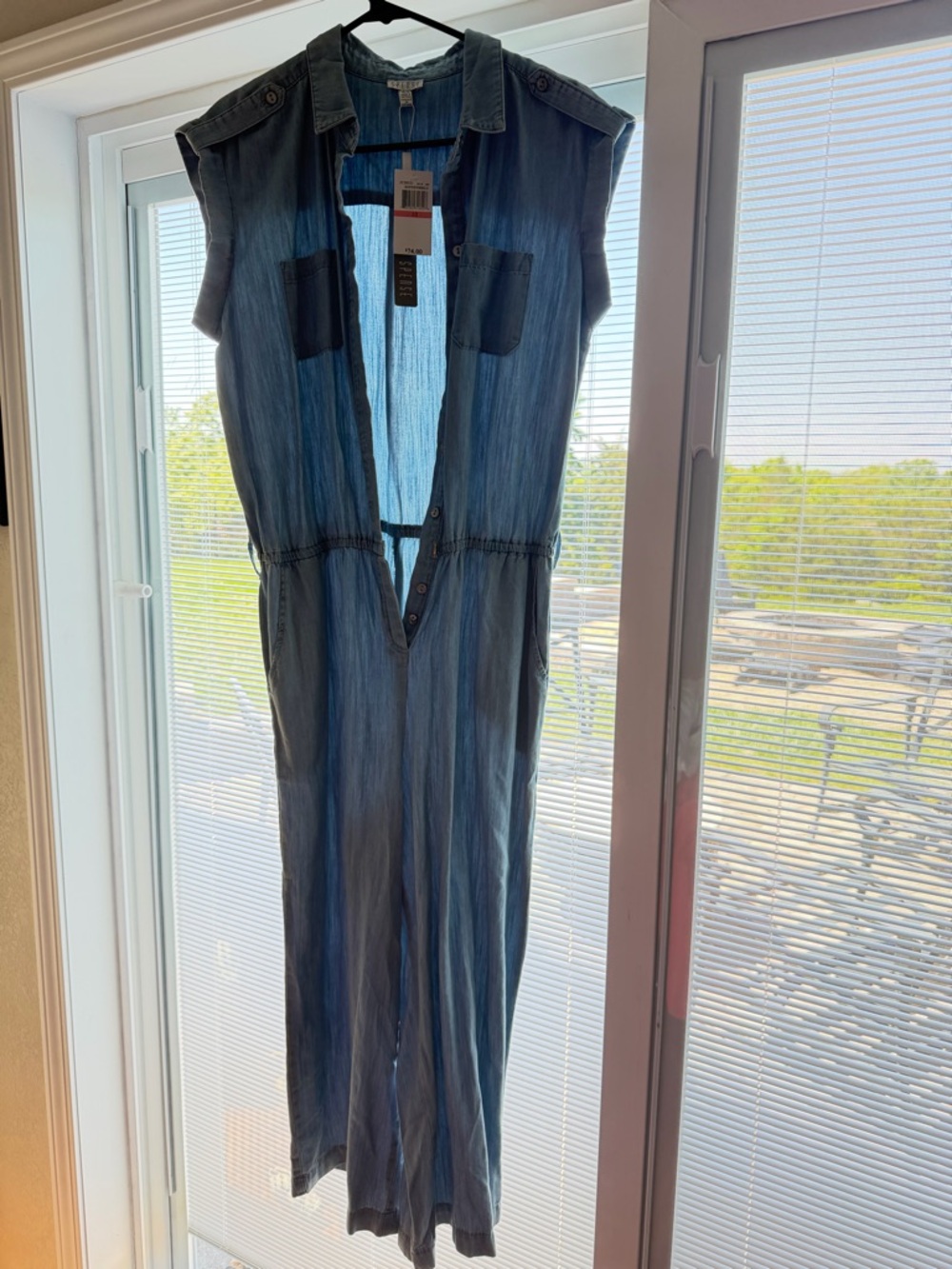 Spense Soft Denim Button-Front cropped  jumpsuit in Washed Blue
